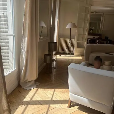 Parc Monceau Familial Apartmán